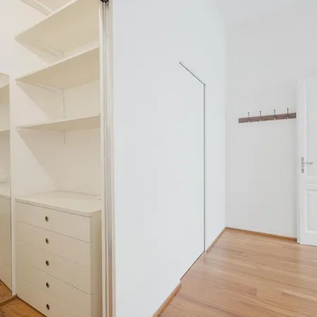 Right House Splendid Harbour View