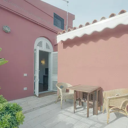 Right House Splendid Harbour View * קליארי